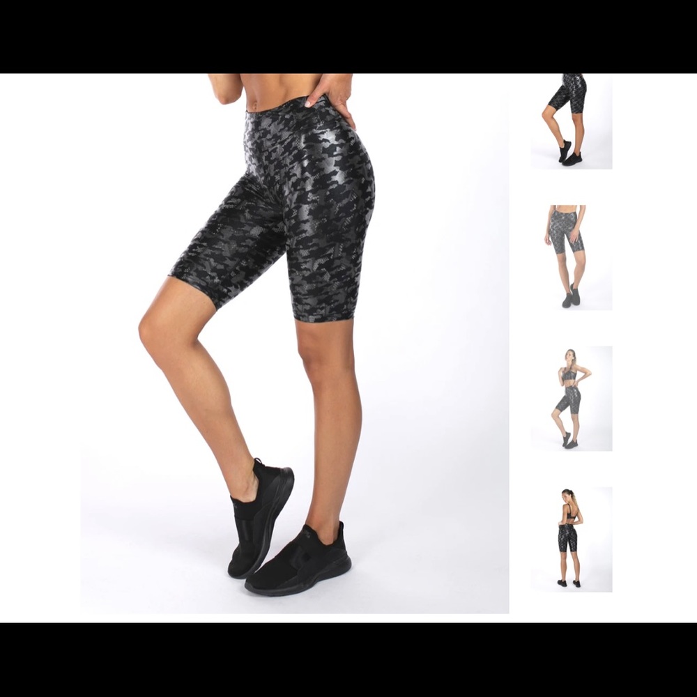 Heroine Sport Marvel Biker Shorts in Mesh Camo- XS